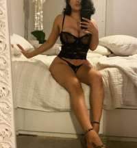 Atakum'da Fit ve Enerjik Bir Bayan Arkadaş Deneyimi: Hazır Olun!