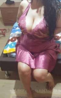 Bakımlı ve Tarz Türbanlı Escort Bayan