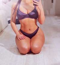 Büyüleyici Güzelliğiyle Ön Plan Çıkan Türk Escort Bayan