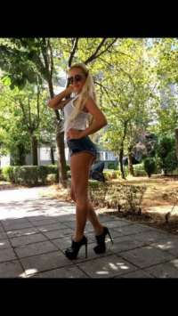 Büyüleyici ve Enfes Türbanlı Escort Bayan: Yasemin