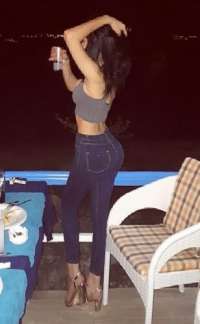 Genç Escortlar Bölgesinin Göz Alıcı Kızı ile Büyüleyici Deneyime Hazır mısınız?