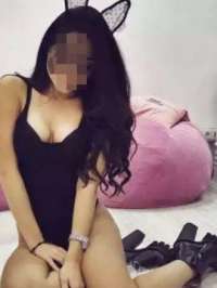 Gerçek Escort'ta Göz Kamaştırıcı ve Çekici Bir Kız