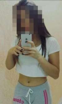 Gerçek Escort'taki Dövme Sanatına Aşık Bayanın Portresi