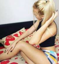 Kendine Güvenen ve Bağımsız: Genç Escortlar Bölgesinin Çarpıcı Kadını