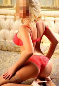 Olgun Escortların Büyüleyici Dünyası: Uzun Boylu ve Hafif Olgun Escort