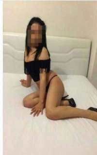 Türbanlı Escort Bayan Aylin'den Baş Döndürücü Geceler