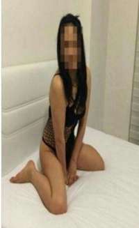 Türbanlı Escort Bayan Aylin'den Baş Döndürücü Geceler