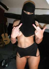 Türbanlı Escort Bayan - Sevişmelerin Ritmini Belirleyen Güzel