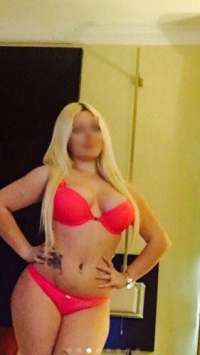Türbanlı Escort Bayanın Büyüleyici Dünyası