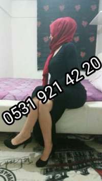 Türbanlı Escort Bayanın Büyüleyici Dünyasına Hoşgeldiniz