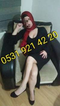 Türbanlı Escort Bayanın Büyüleyici Dünyasına Hoşgeldiniz