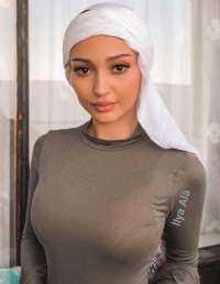 Tutkulu ve Göz Alıcı Genç Escortlar: Unutulmaz Saatler İçin Hazır